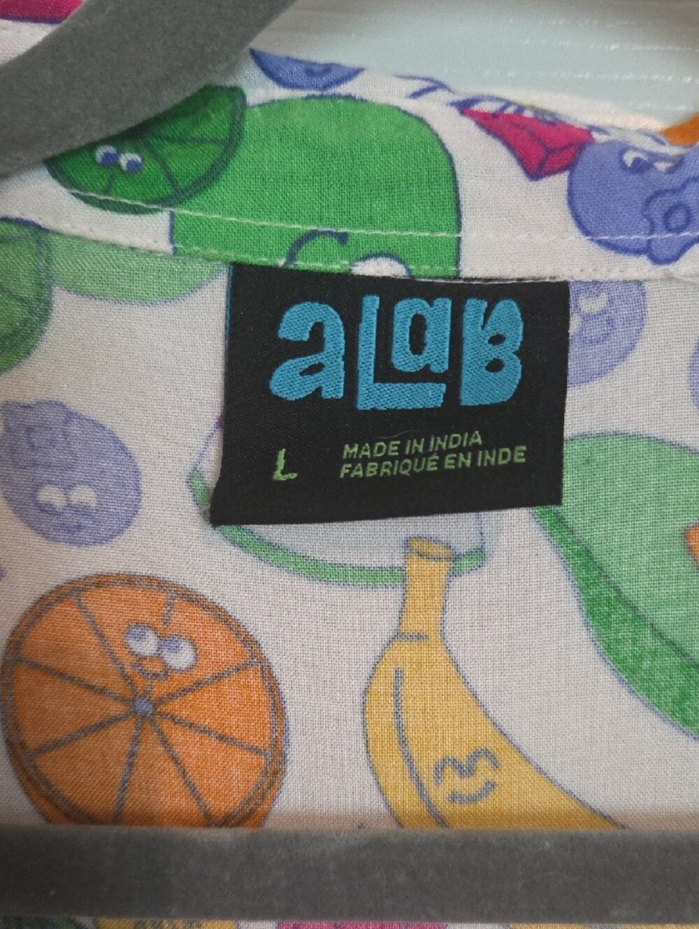 ALIVE Multicolor Fruit-Print Short Sleeve Button-Down Shirt - Picture 2 of 7